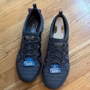 Skechers Women’s Sneakers Size 10